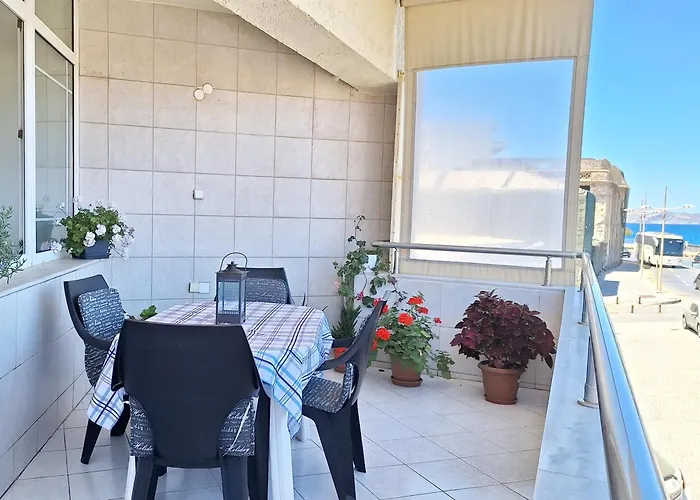 Maria\'S Urban Seaview Apartments