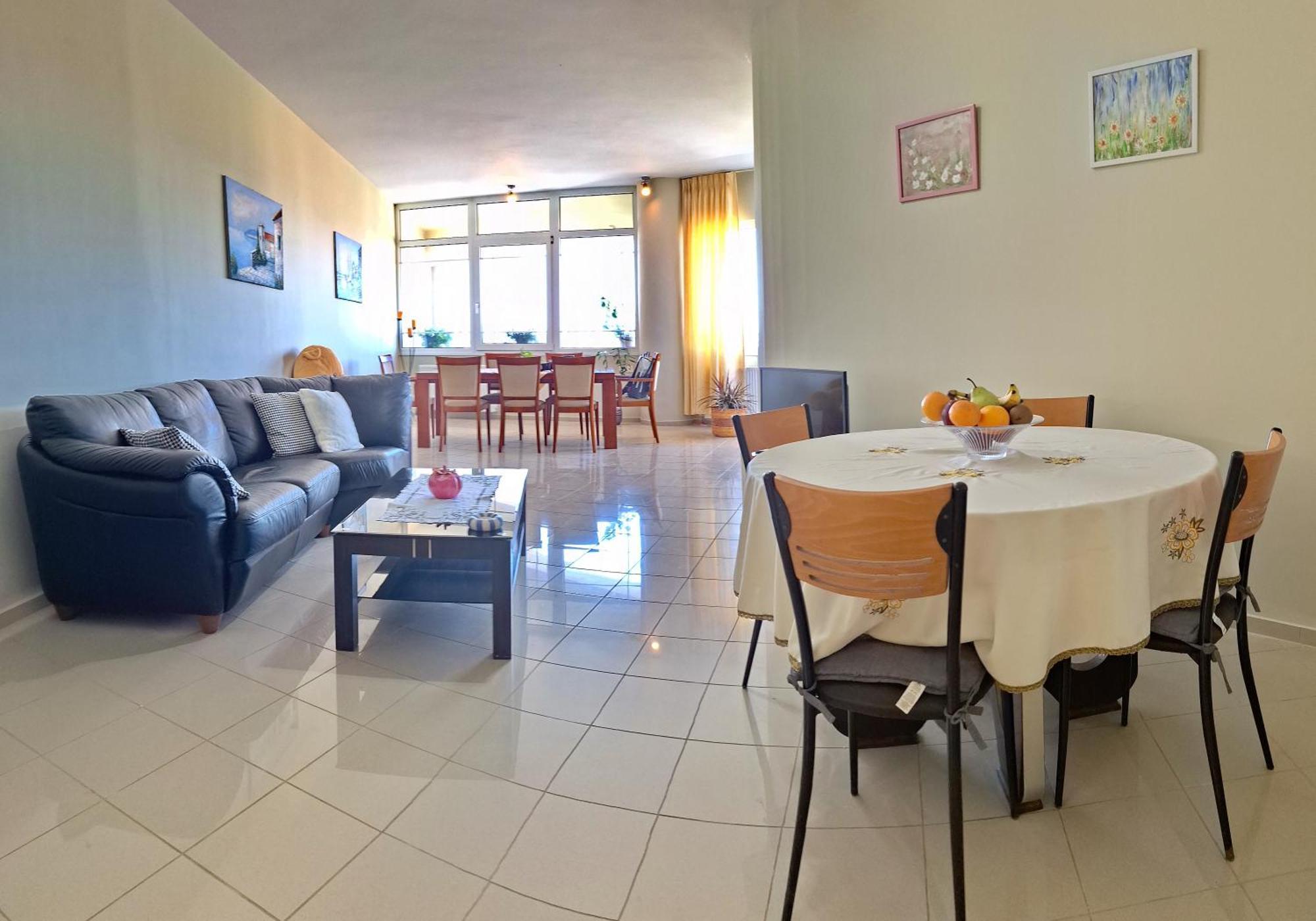 Apartment Maria's Urban Seaview *